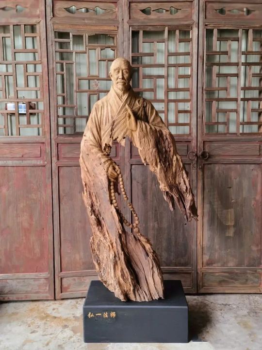 Archillect ID 393317