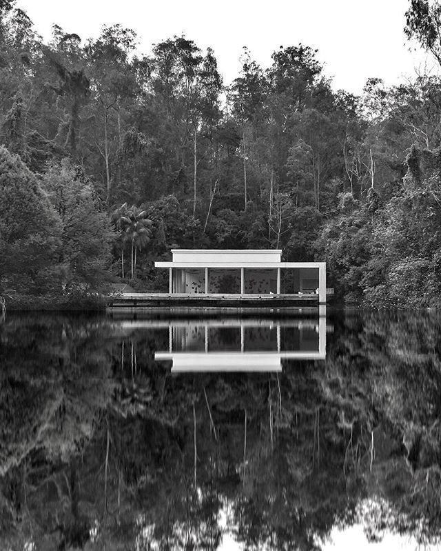 Archillect ID 393318