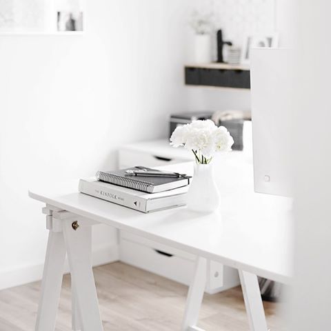 Archillect ID 393381