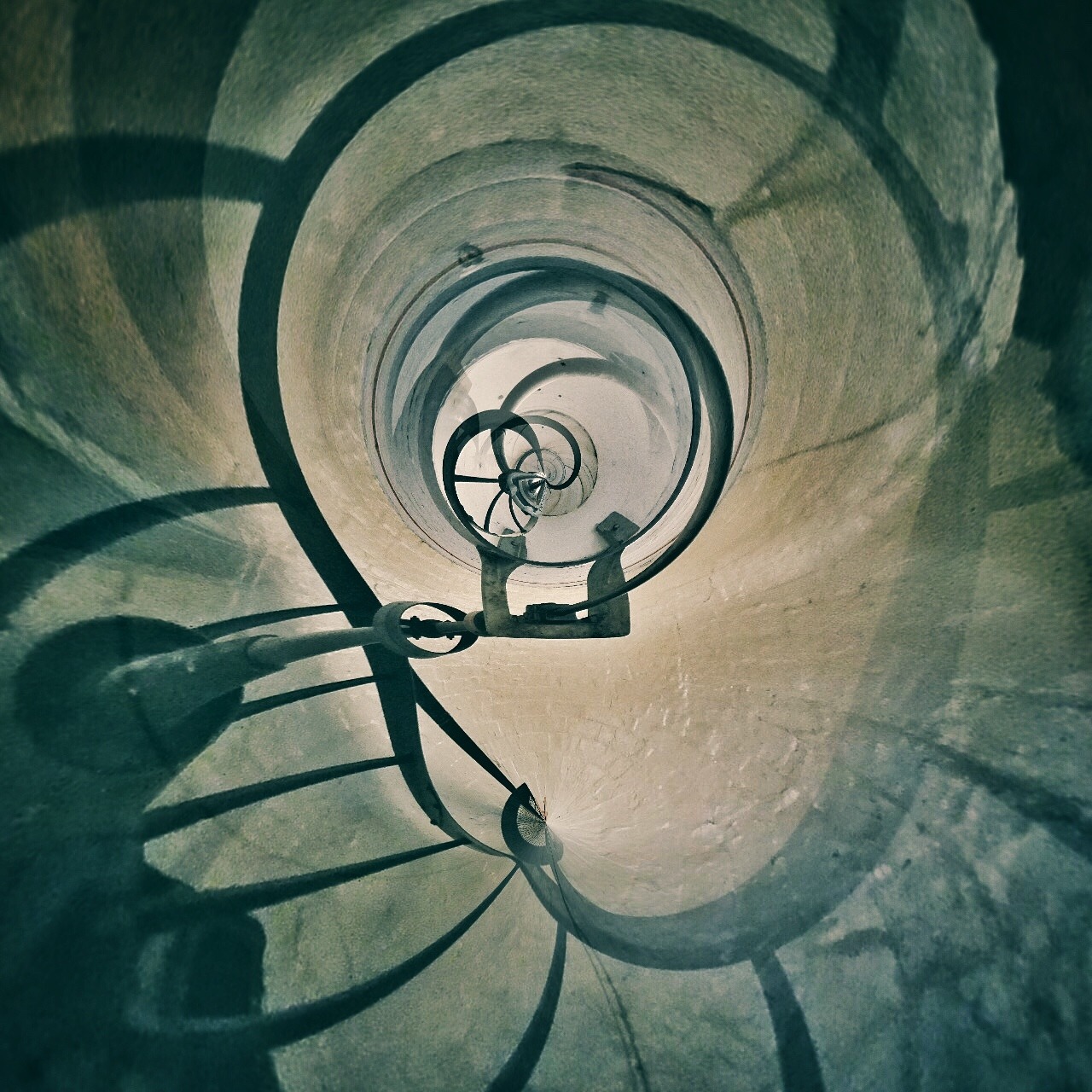 Archillect ID 393403