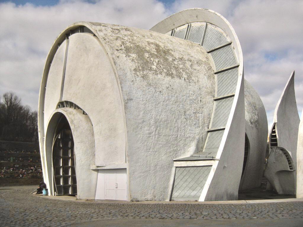 Archillect ID 393568