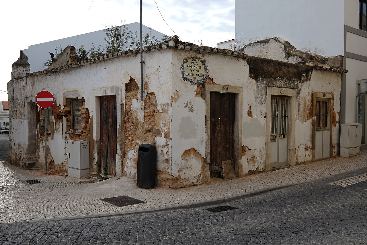 Archillect ID 393631