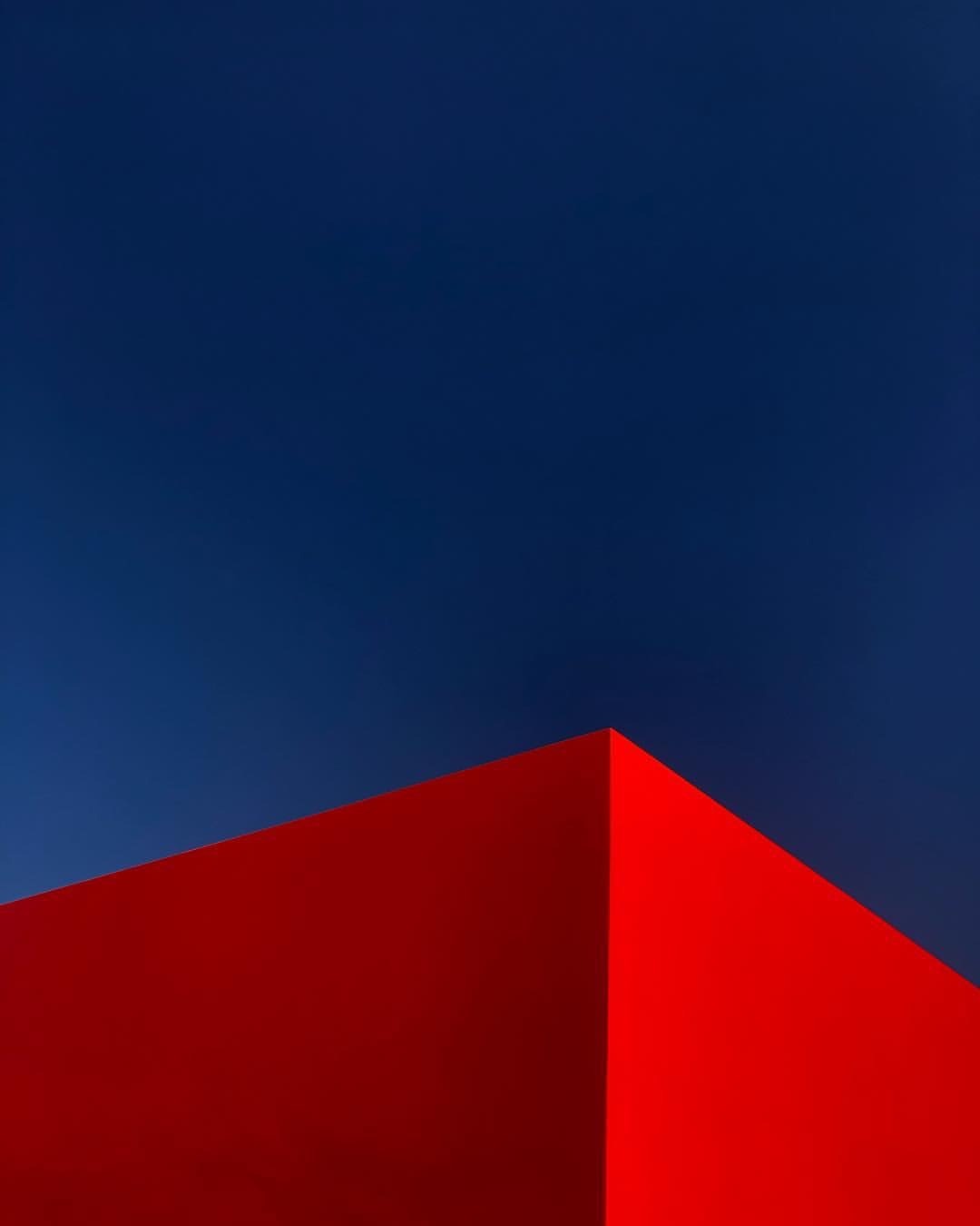 Archillect ID 393677