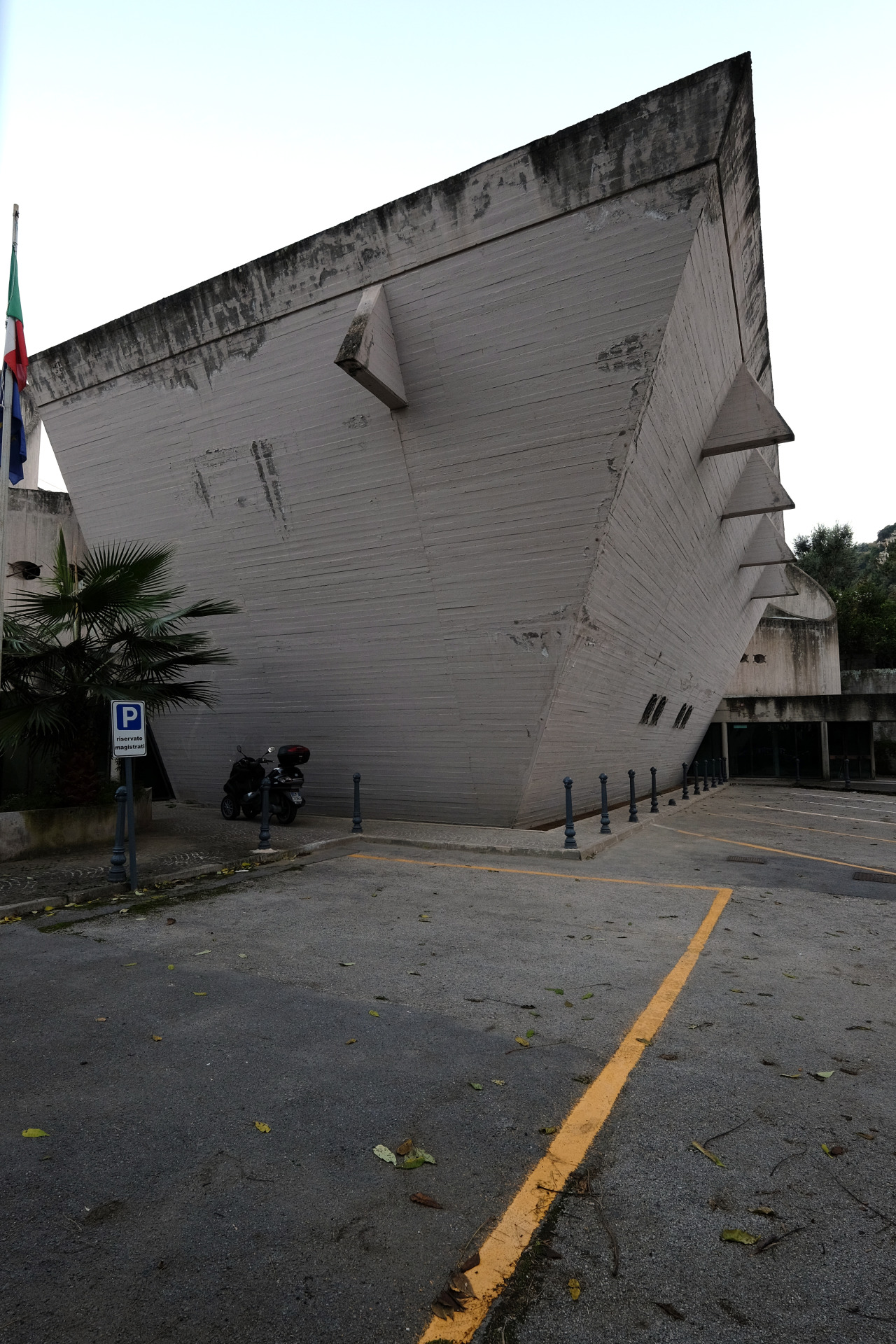 Archillect ID 393719