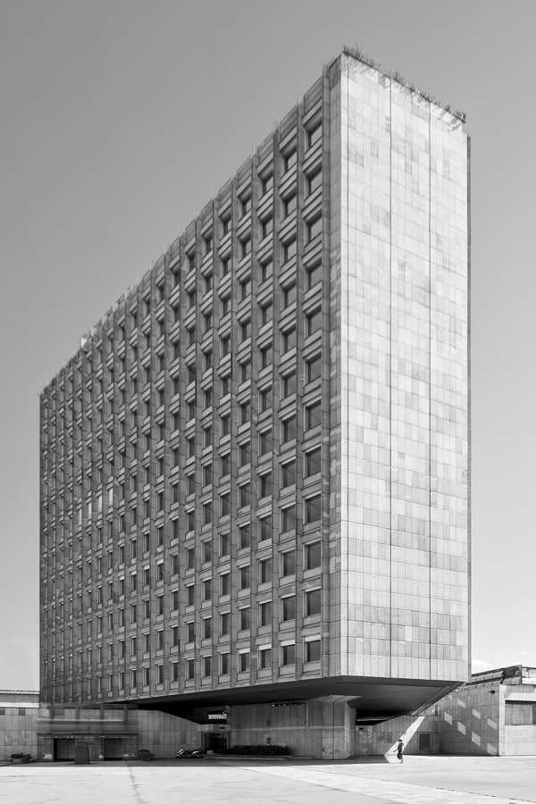 Archillect ID 393734