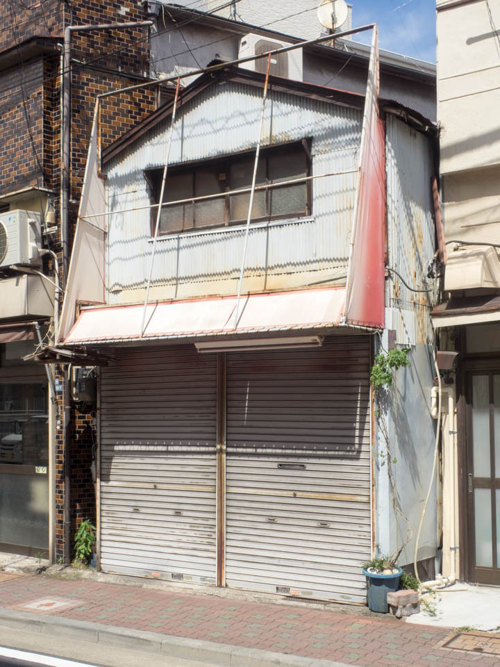 Archillect ID 393773