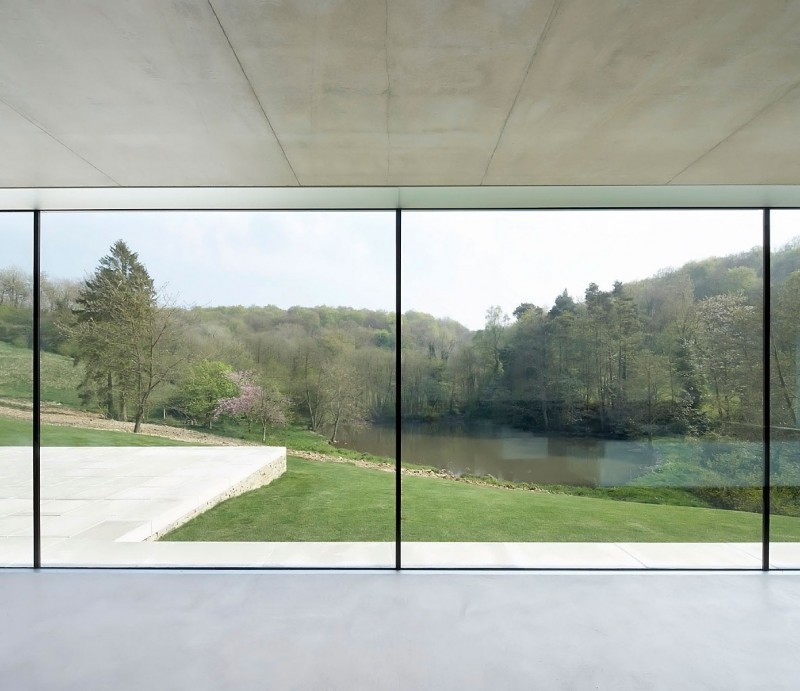 Archillect ID 393959