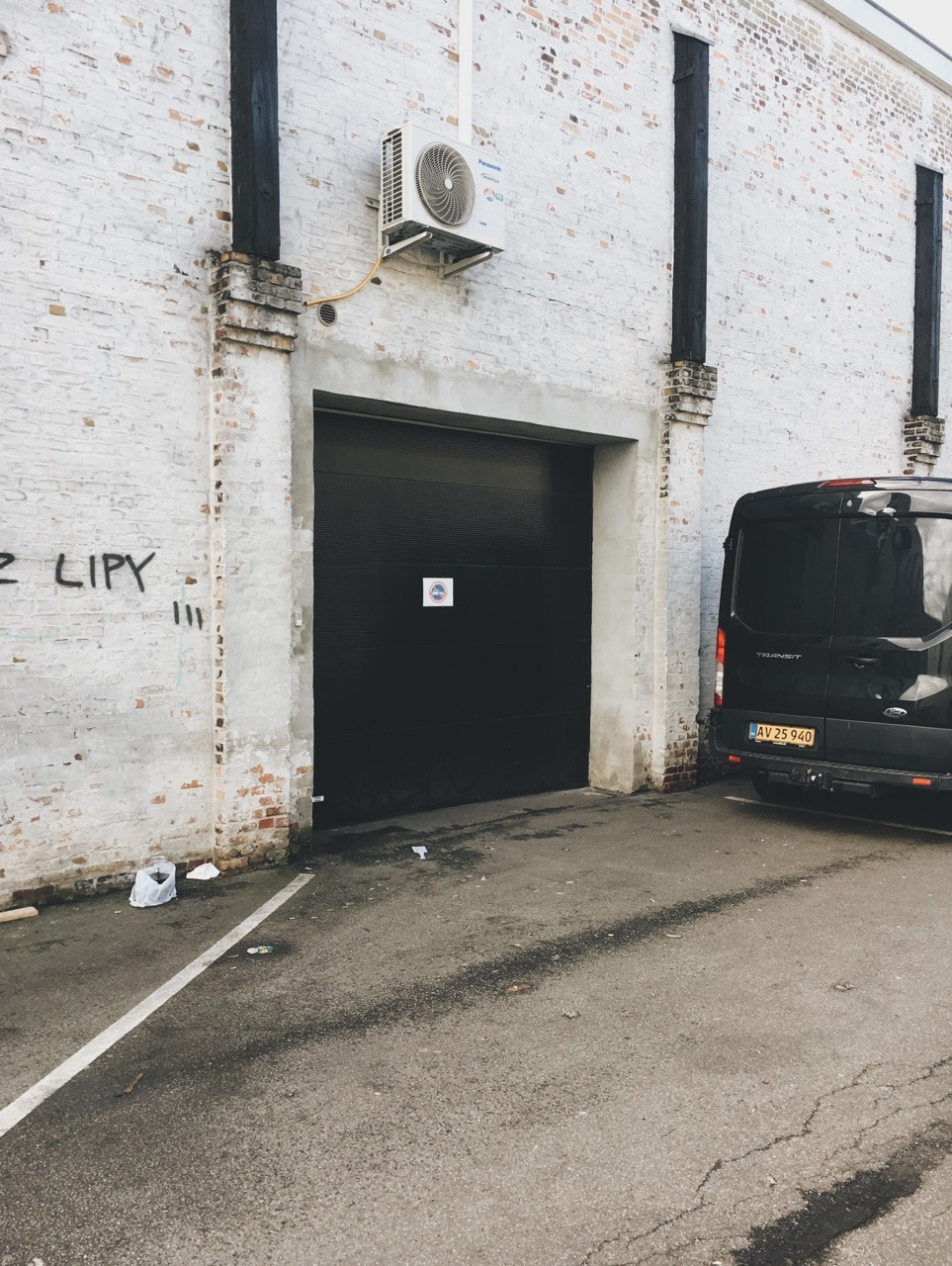 Archillect ID 393997