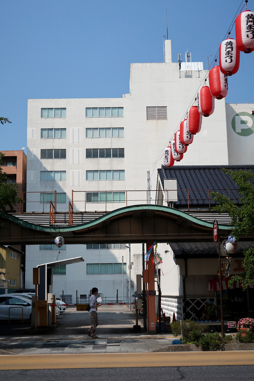 Archillect ID 394151