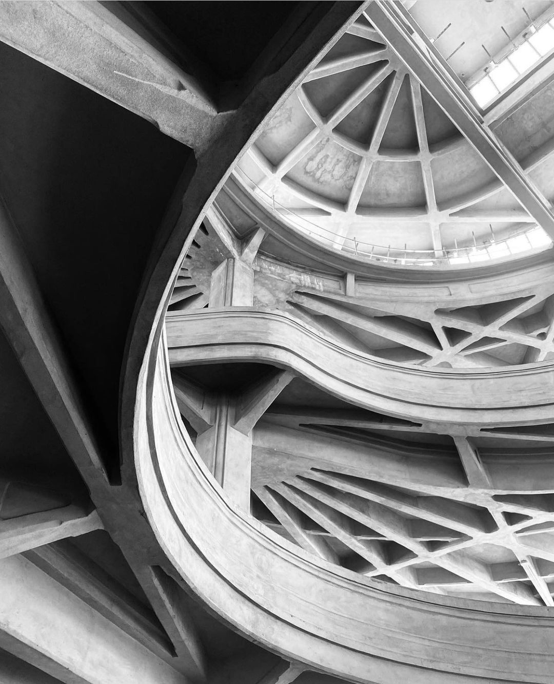 Archillect ID 394169