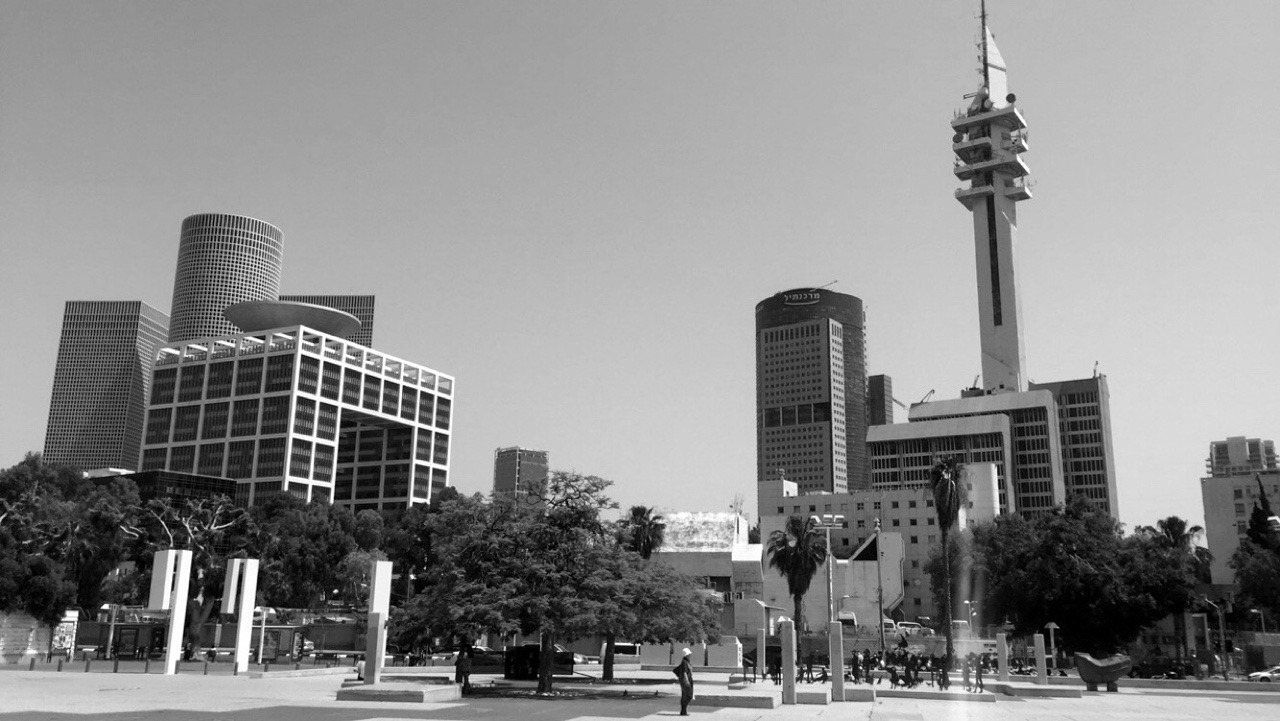 Archillect ID 394304