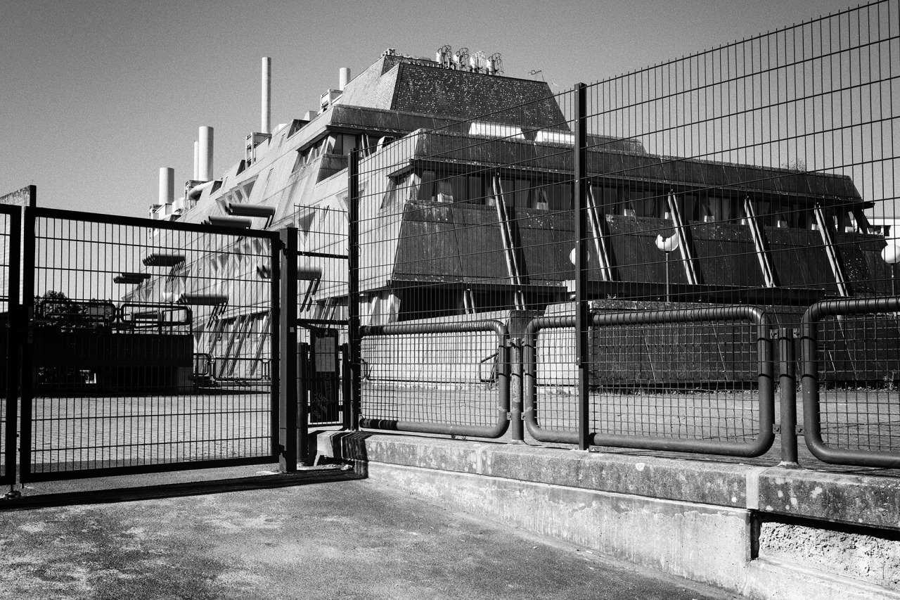 Archillect ID 394325