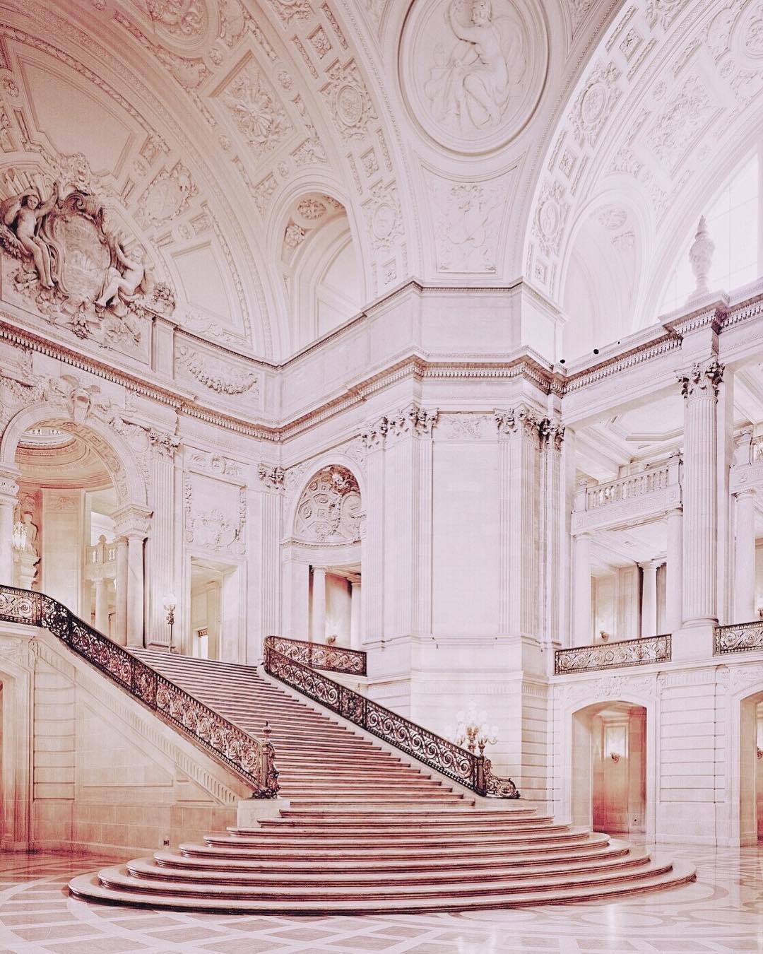 Archillect ID 394387