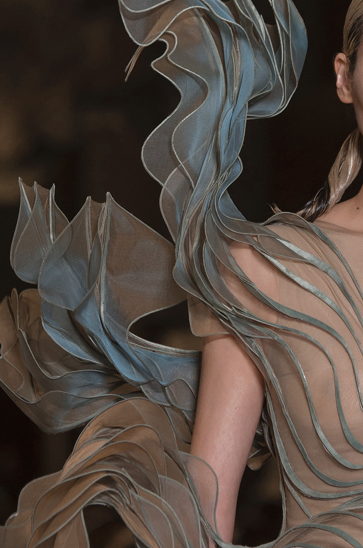 Archillect ID 394488