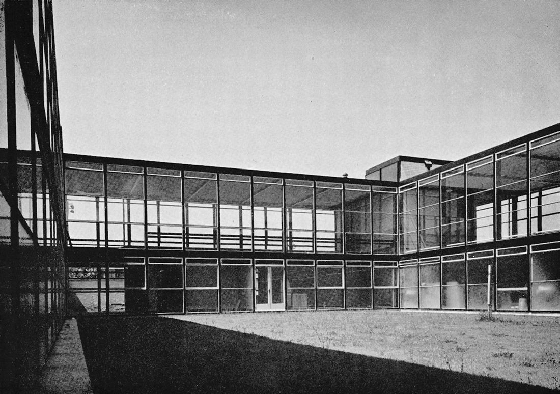 Archillect ID 394702