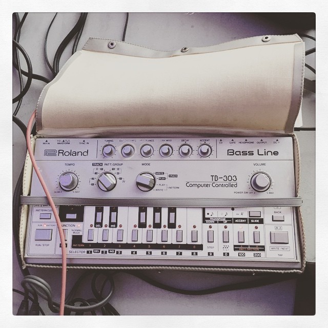 Archillect ID 394750