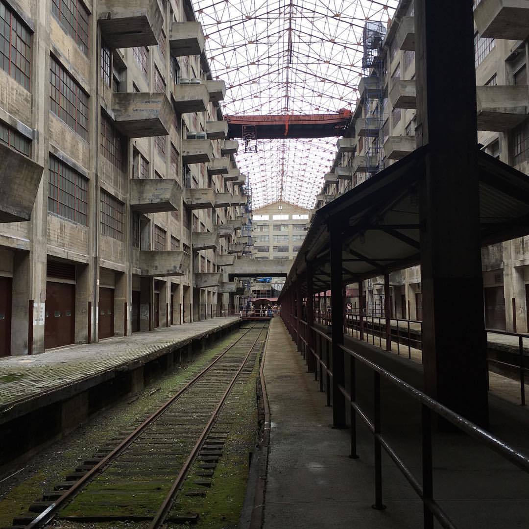 Archillect ID 394817