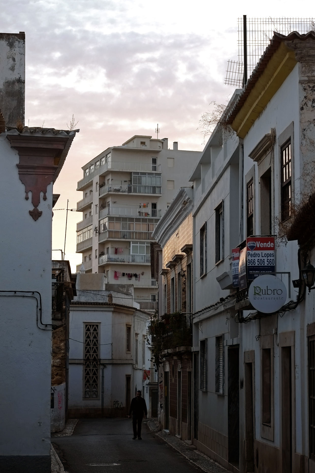 Archillect ID 394921