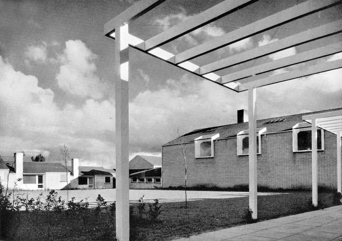 Archillect ID 394944