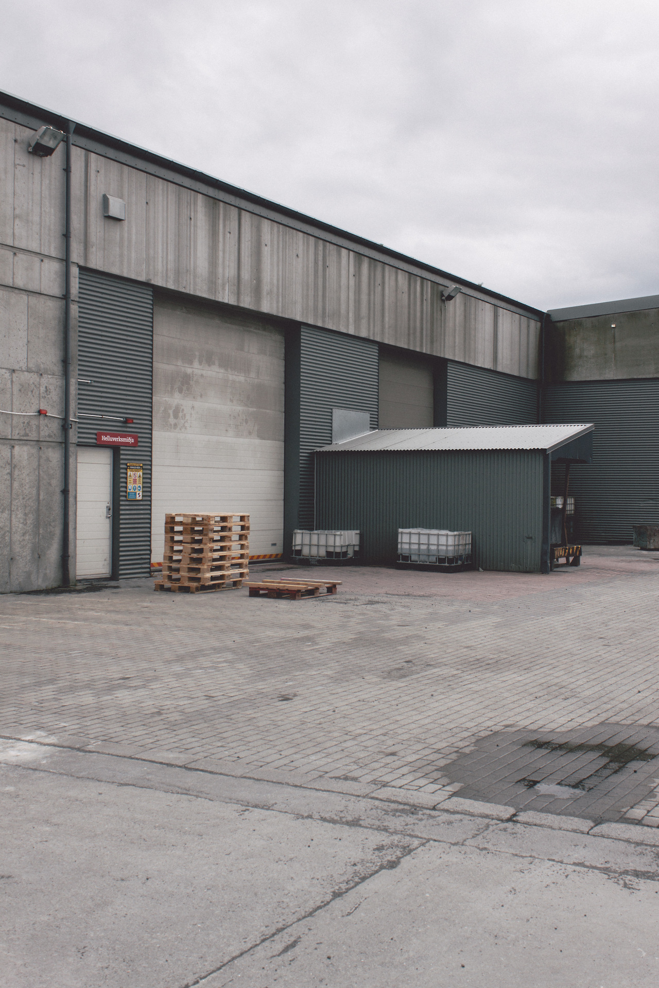 Archillect ID 394959