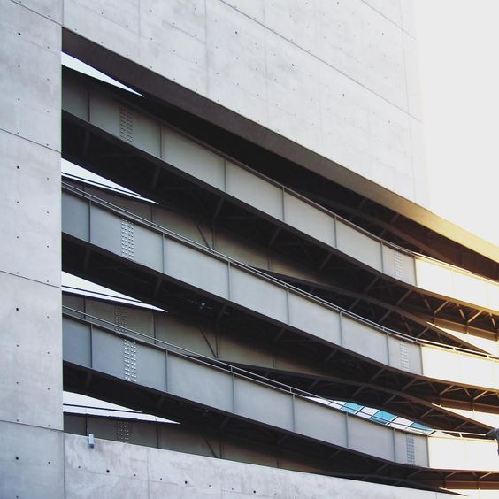 Archillect ID 395140