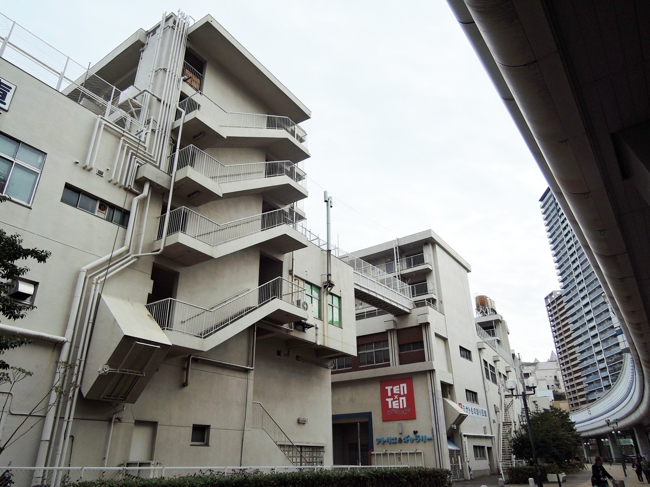 Archillect ID 395207