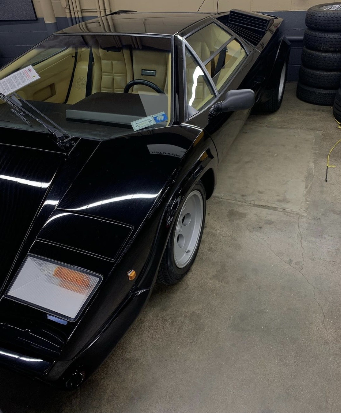 Archillect ID 395248