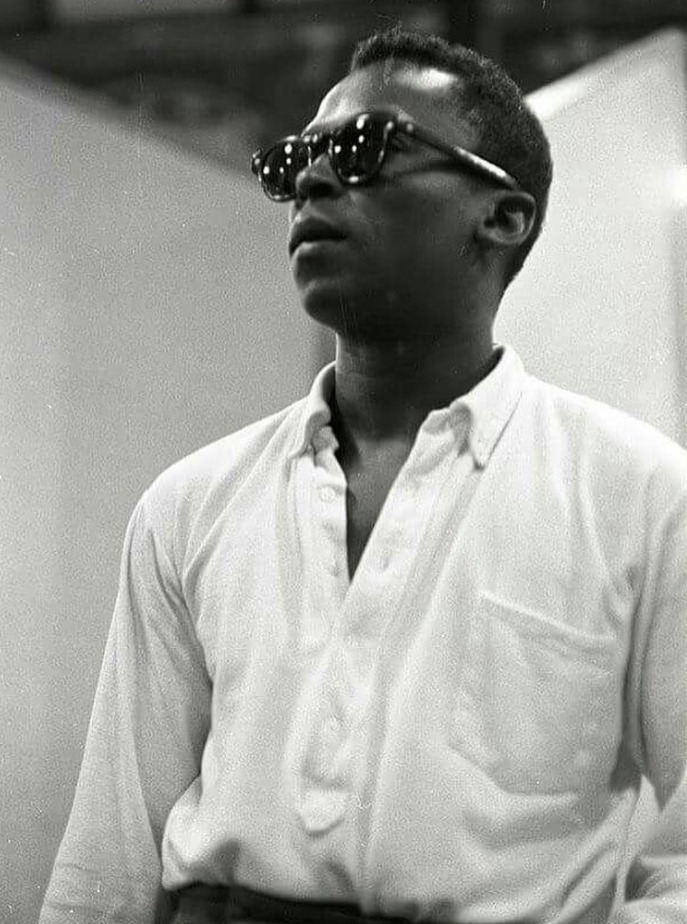 Archillect ID 395283