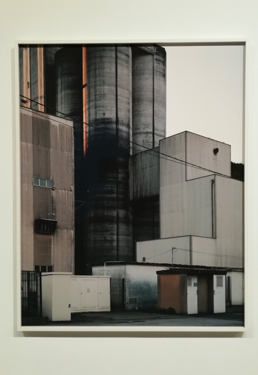 Archillect ID 395292