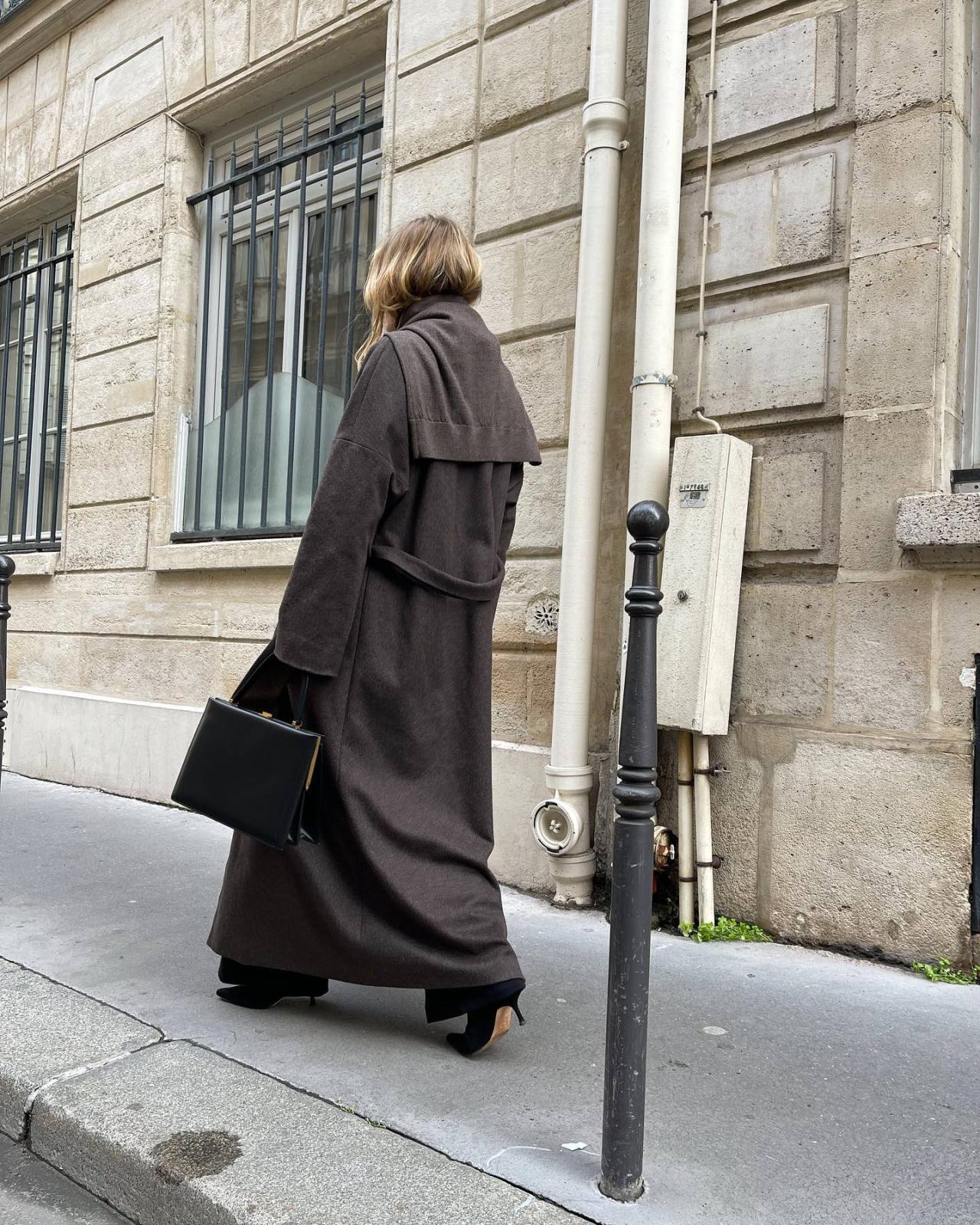 Archillect ID 395293