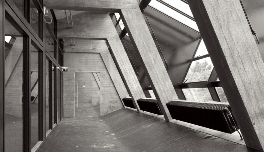 Archillect ID 395454