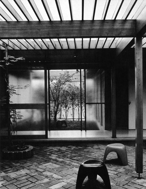 Archillect ID 395473