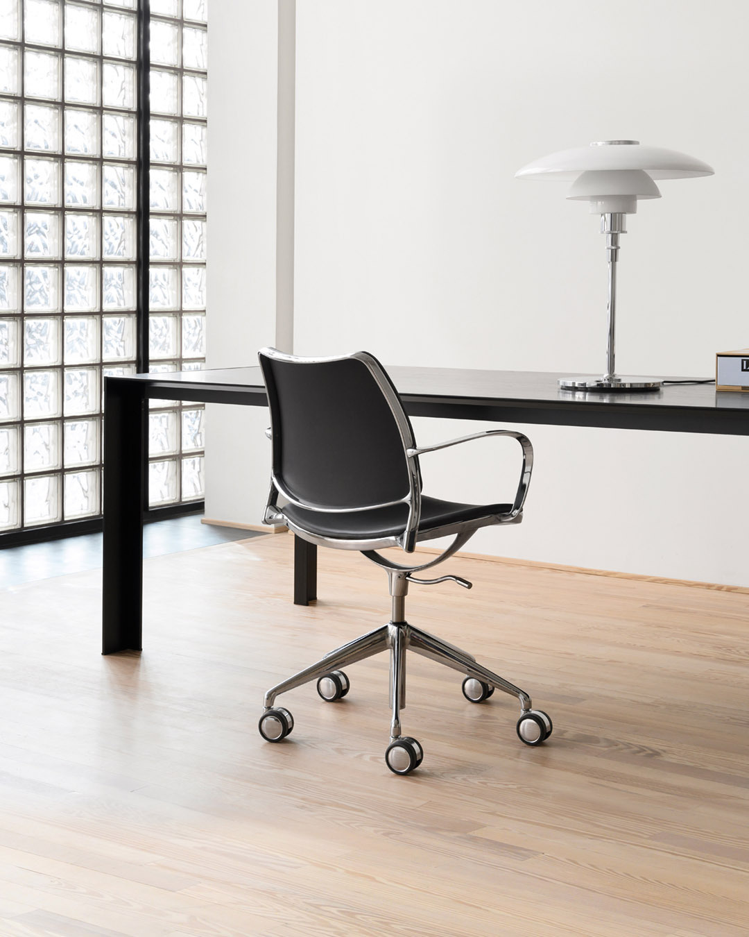 Archillect ID 395561