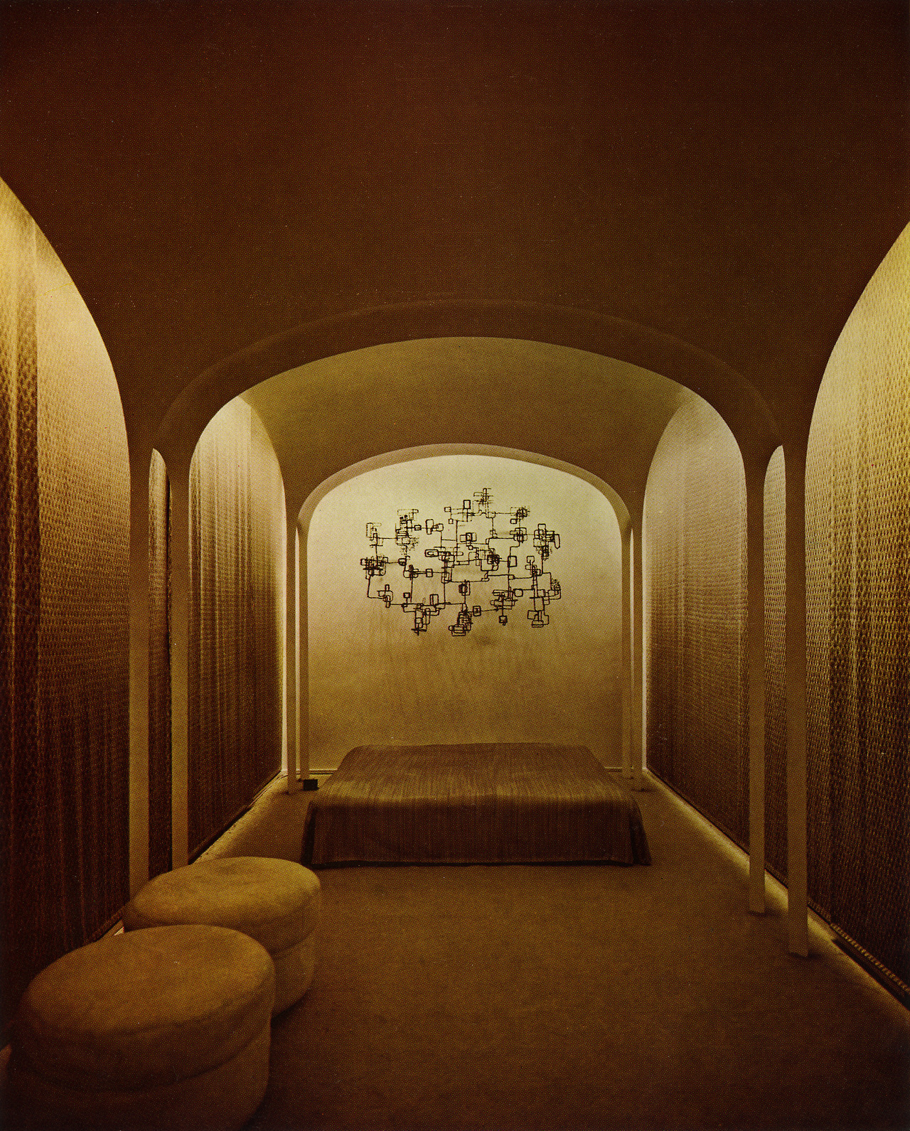 Archillect ID 395713