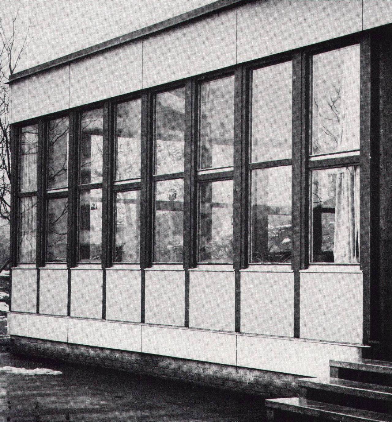 Archillect ID 395859