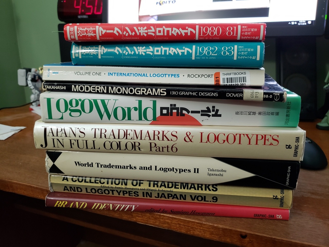 Archillect ID 395930