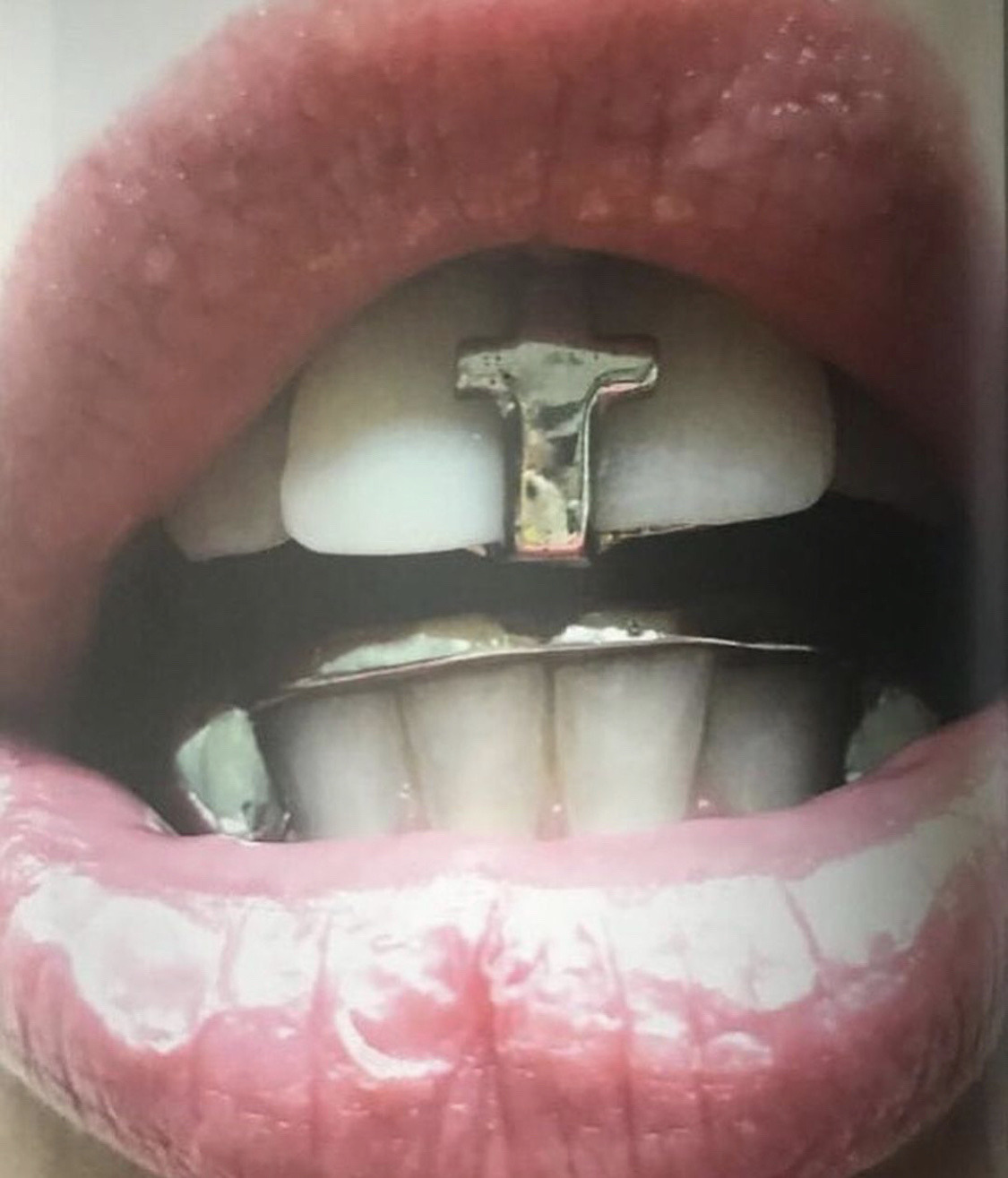 Archillect ID 395943