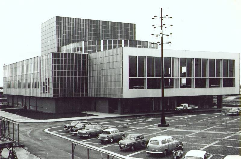 Archillect ID 395992