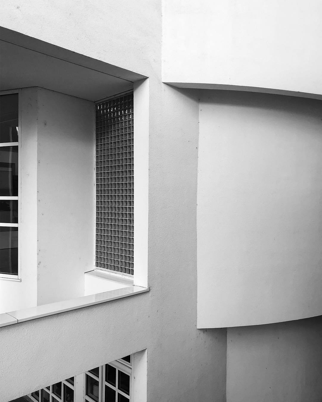 Archillect ID 396116