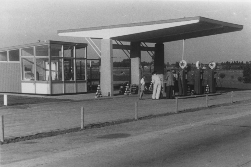 Archillect ID 396156