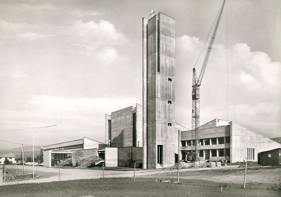 Archillect ID 396331