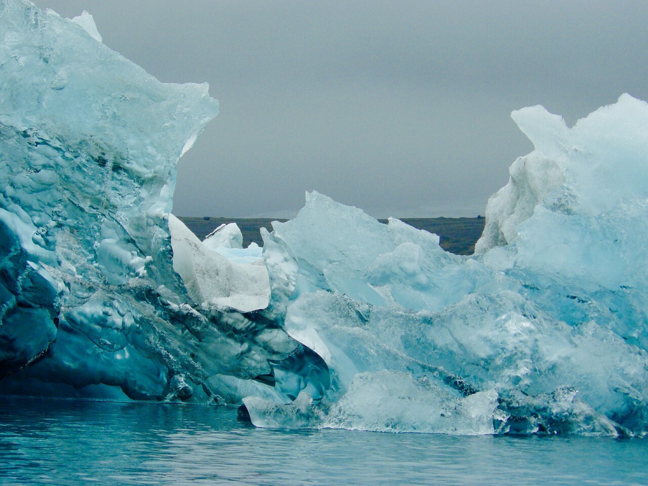 Archillect ID 396351