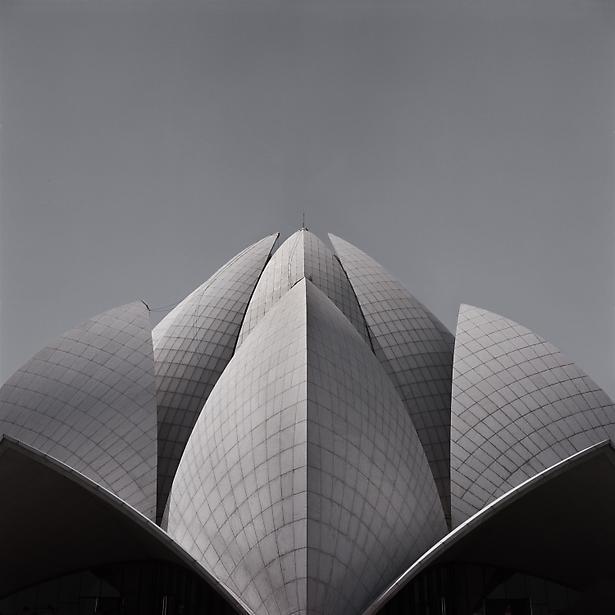 Archillect ID 396392