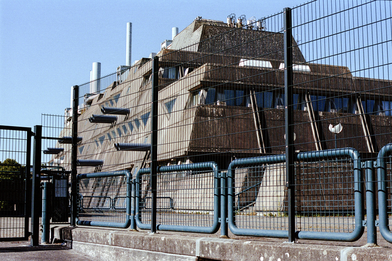 Archillect ID 396435