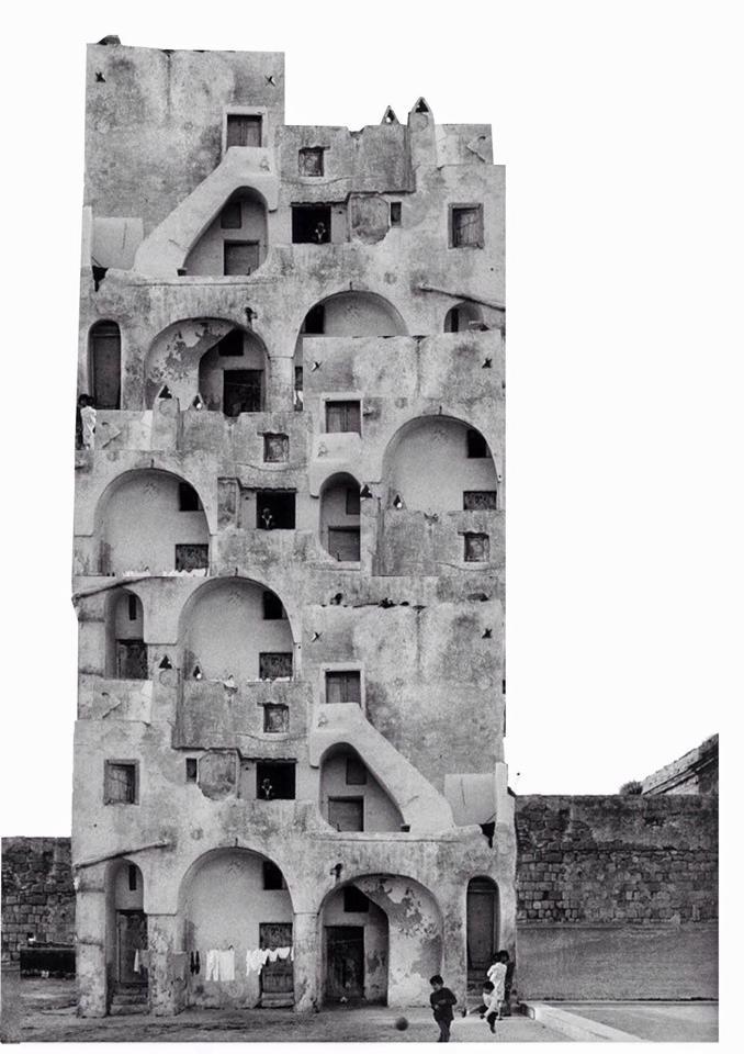 Archillect ID 396476