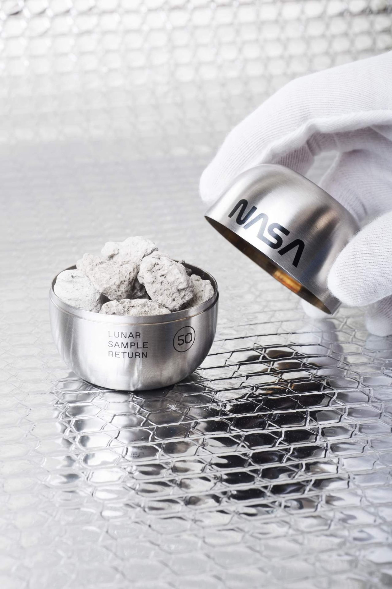 Archillect ID 396504