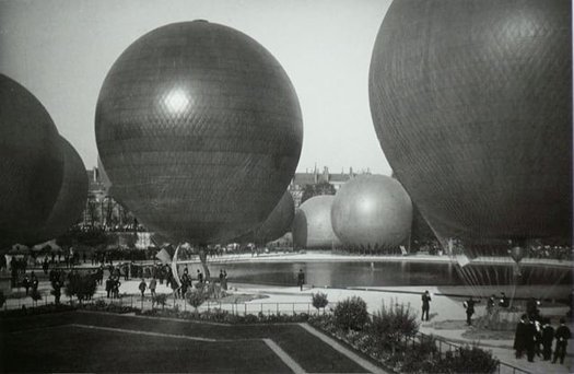 Archillect ID 396527