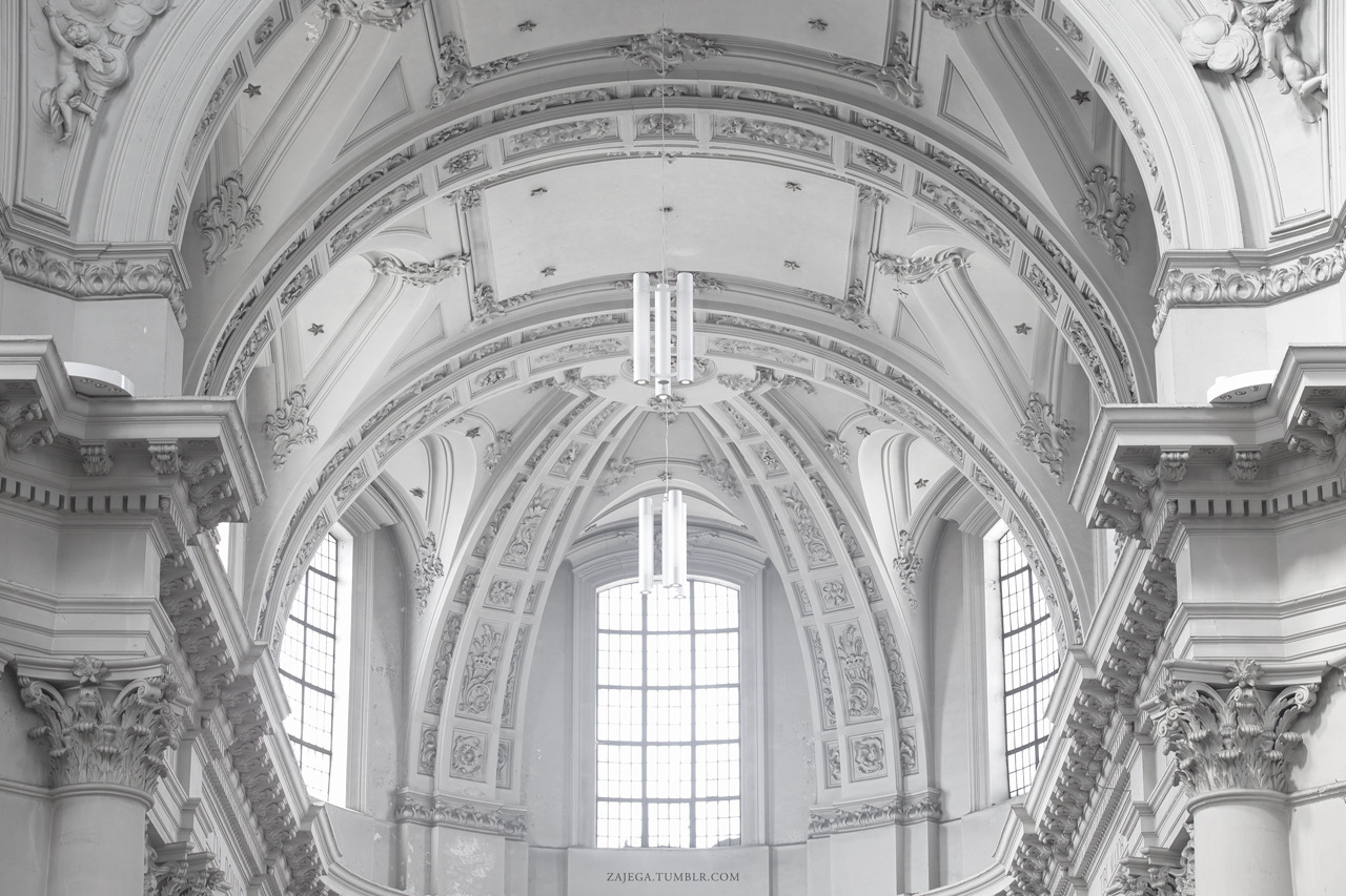 Archillect ID 396536