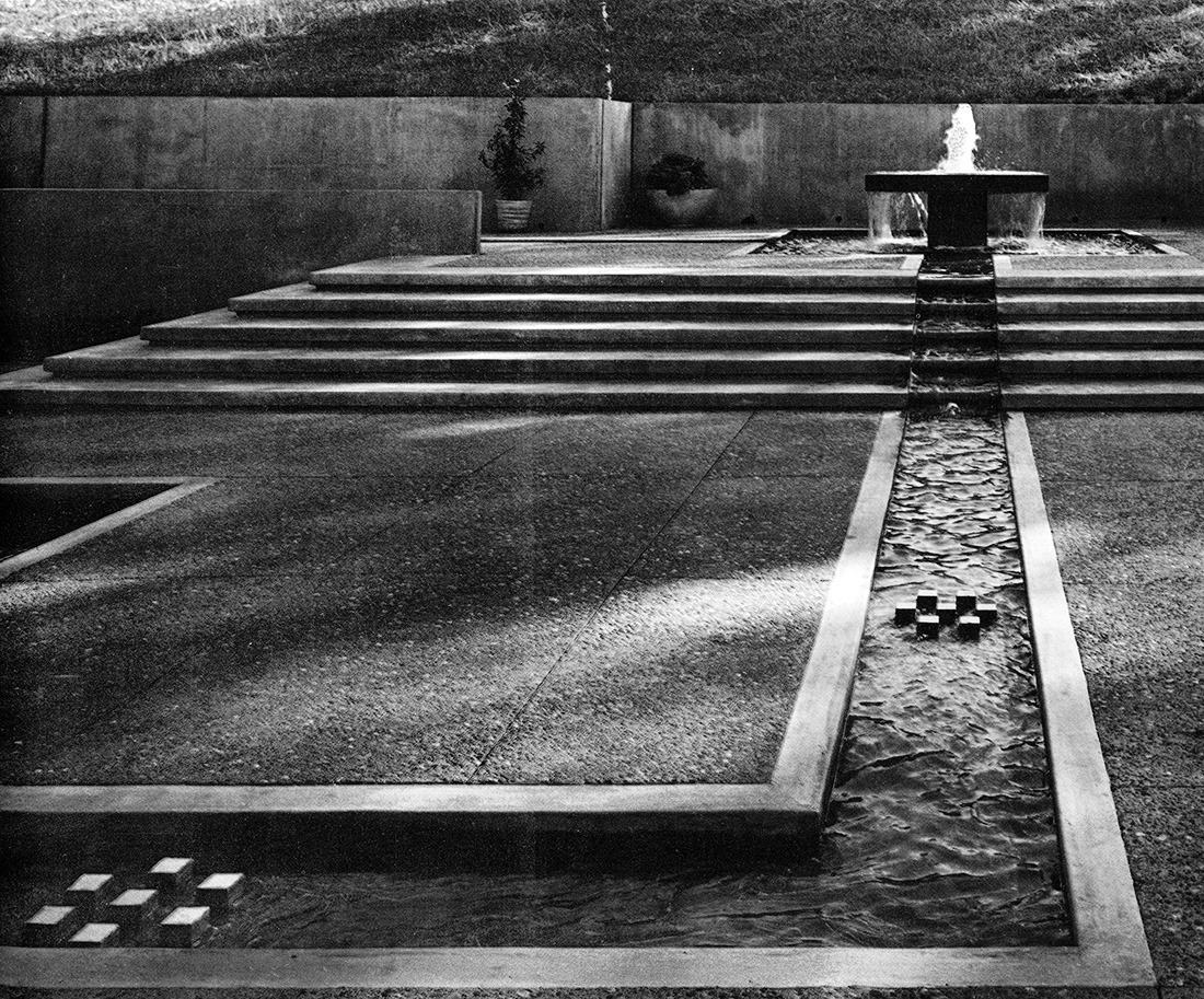 Archillect ID 396693