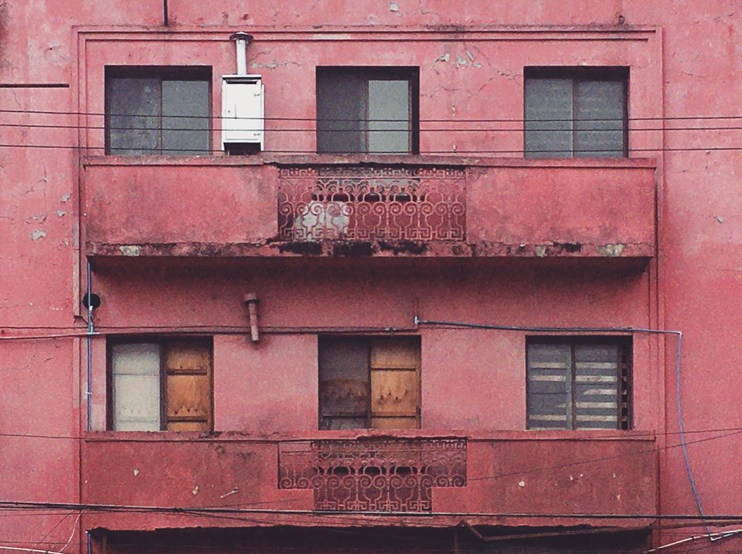 Archillect ID 396712